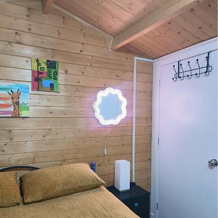 Gorgeous Cabin - Spa Pool! Квинстаун Экстерьер фото